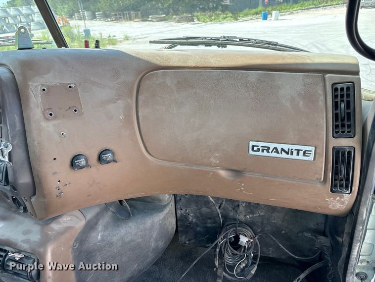 image for item DN6642 2004 Mack Granite CV713 ready mix truck