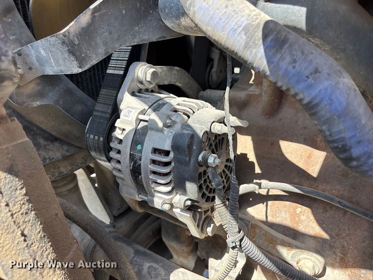 image for item DN6642 2004 Mack Granite CV713 ready mix truck