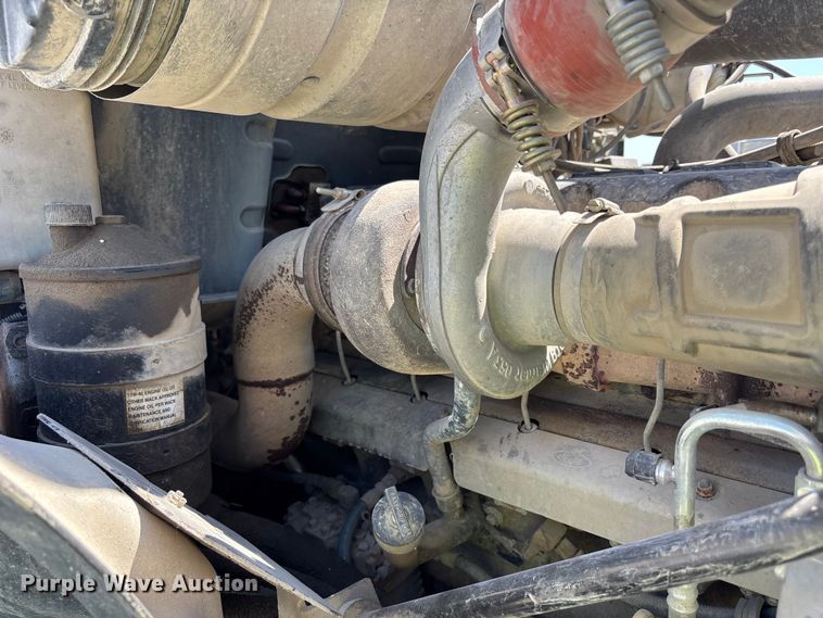 image for item DN6642 2004 Mack Granite CV713 ready mix truck
