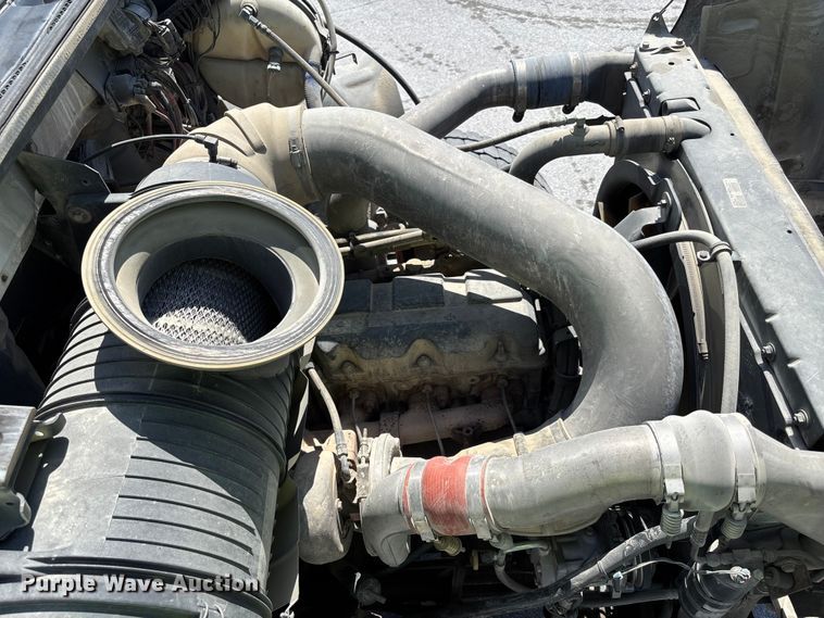 image for item DN6642 2004 Mack Granite CV713 ready mix truck