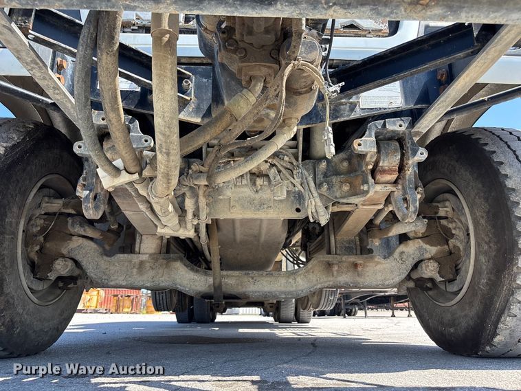 image for item DN6642 2004 Mack Granite CV713 ready mix truck
