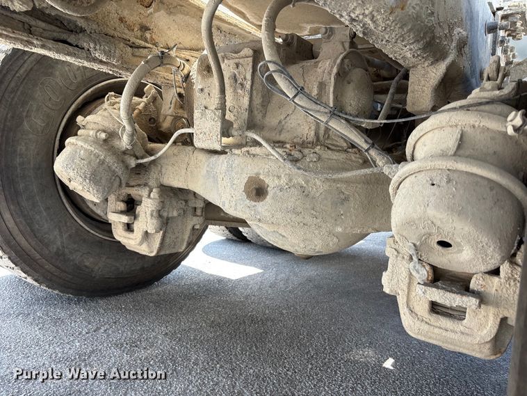 image for item DN6642 2004 Mack Granite CV713 ready mix truck