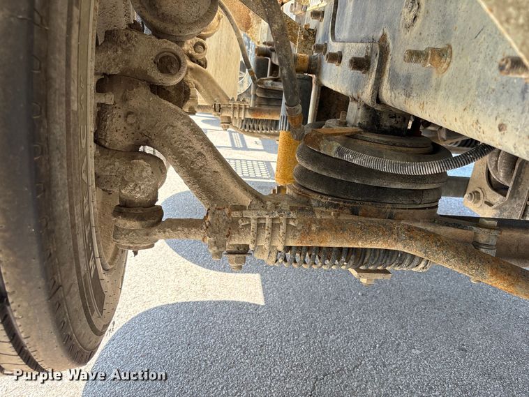 image for item DN6642 2004 Mack Granite CV713 ready mix truck