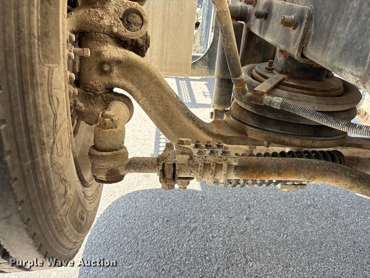 image for item DN6642 2004 Mack Granite CV713 ready mix truck