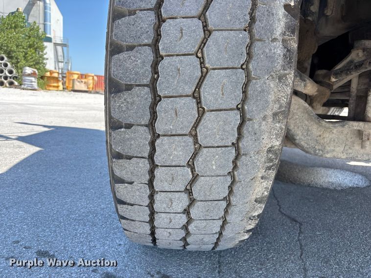 image for item DN6642 2004 Mack Granite CV713 ready mix truck