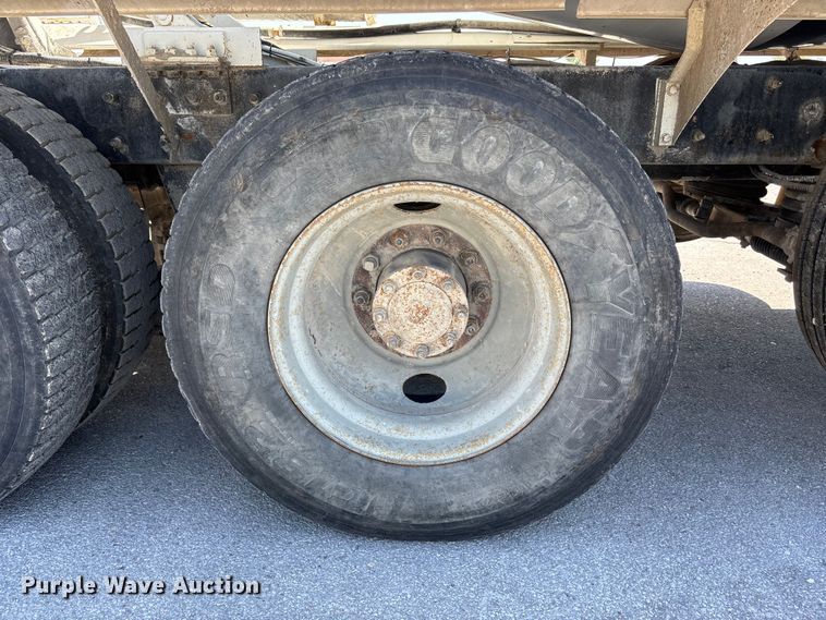 image for item DN6642 2004 Mack Granite CV713 ready mix truck