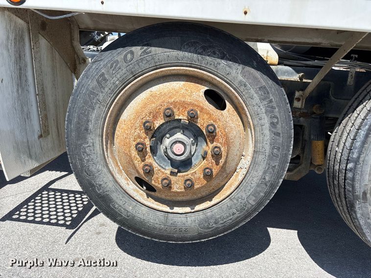 image for item DN6642 2004 Mack Granite CV713 ready mix truck