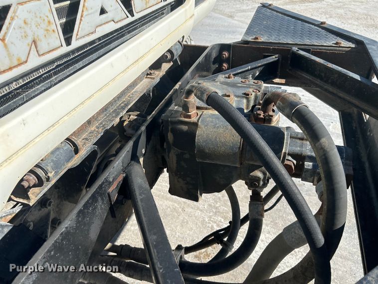 image for item DN6643 2006 Mack Granite CV713 ready mix truck