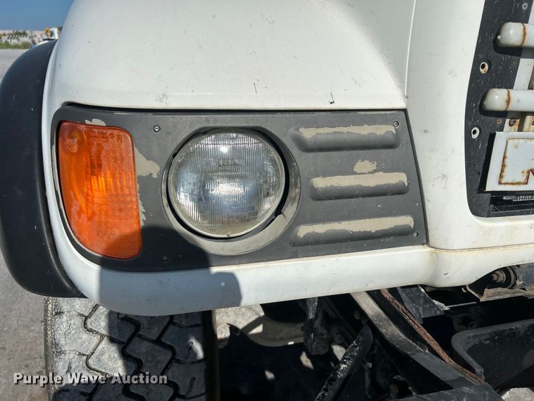 image for item DN6643 2006 Mack Granite CV713 ready mix truck