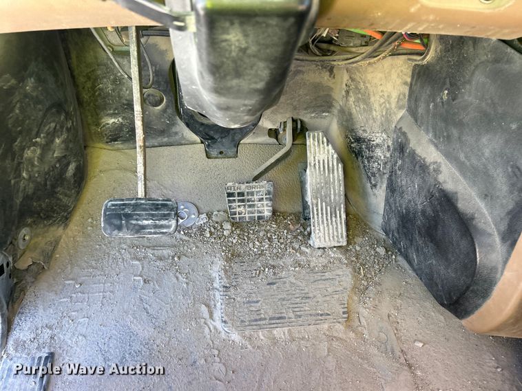 image for item DN6643 2006 Mack Granite CV713 ready mix truck