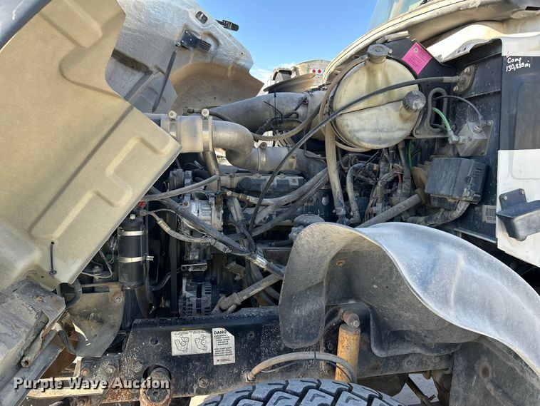 image for item DN6643 2006 Mack Granite CV713 ready mix truck
