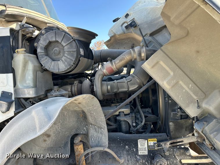 image for item DN6643 2006 Mack Granite CV713 ready mix truck