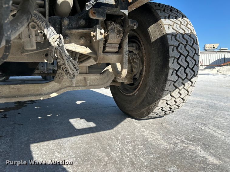 image for item DN6643 2006 Mack Granite CV713 ready mix truck