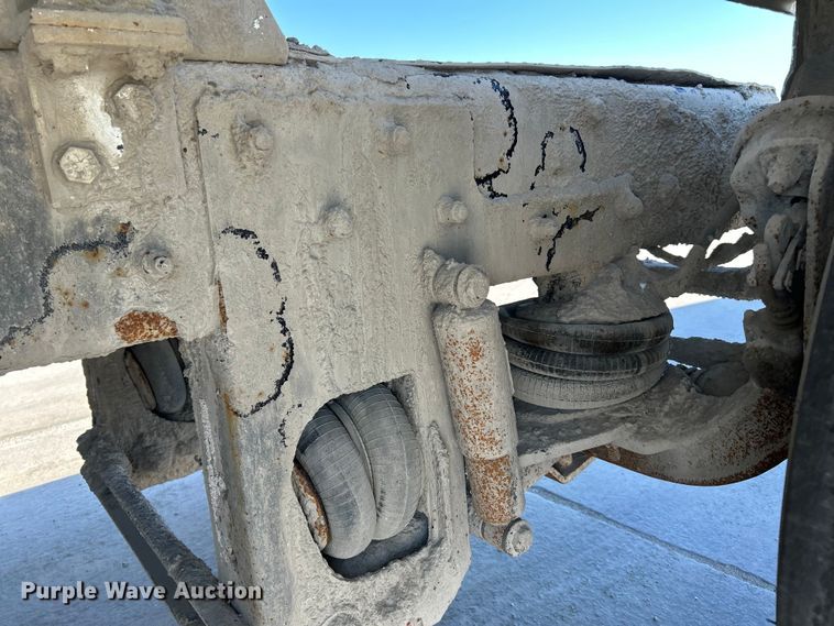 image for item DN6643 2006 Mack Granite CV713 ready mix truck