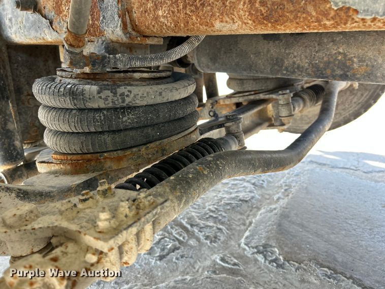 image for item DN6643 2006 Mack Granite CV713 ready mix truck
