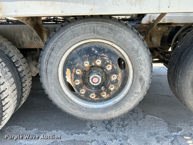 image for item DN6643 2006 Mack Granite CV713 ready mix truck