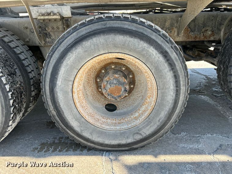 image for item DN6643 2006 Mack Granite CV713 ready mix truck