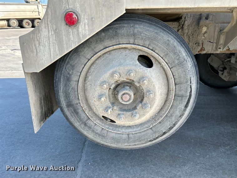 image for item DN6643 2006 Mack Granite CV713 ready mix truck