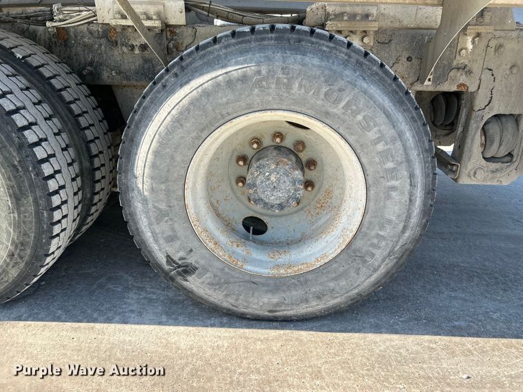 image for item DN6643 2006 Mack Granite CV713 ready mix truck