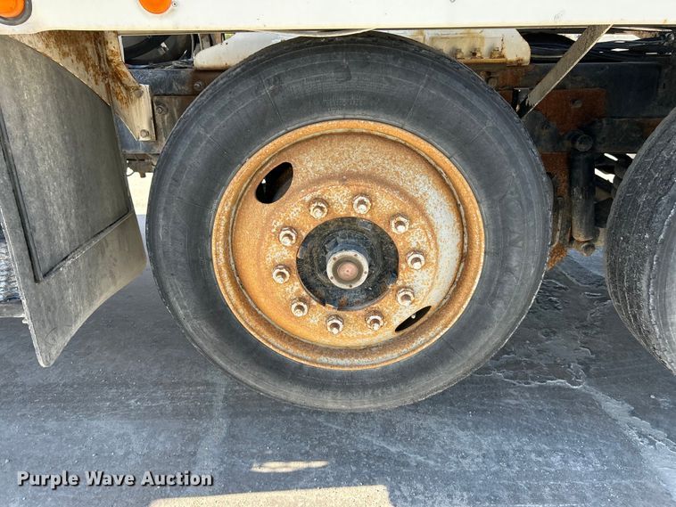 image for item DN6643 2006 Mack Granite CV713 ready mix truck