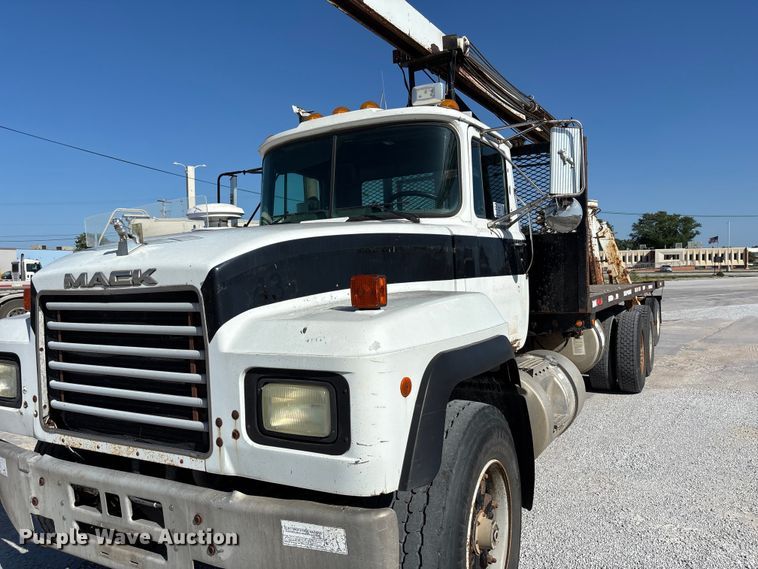image for item DN6644 2000 Mack RD690S crane truck