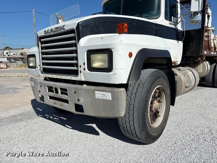 image for item DN6644 2000 Mack RD690S crane truck
