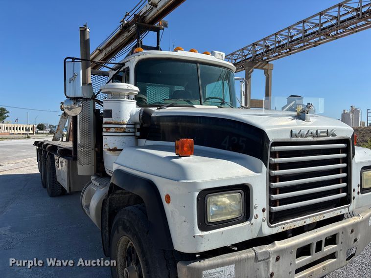 image for item DN6644 2000 Mack RD690S crane truck