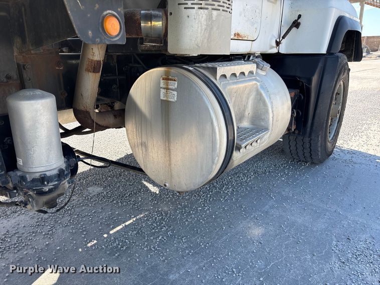 image for item DN6644 2000 Mack RD690S crane truck