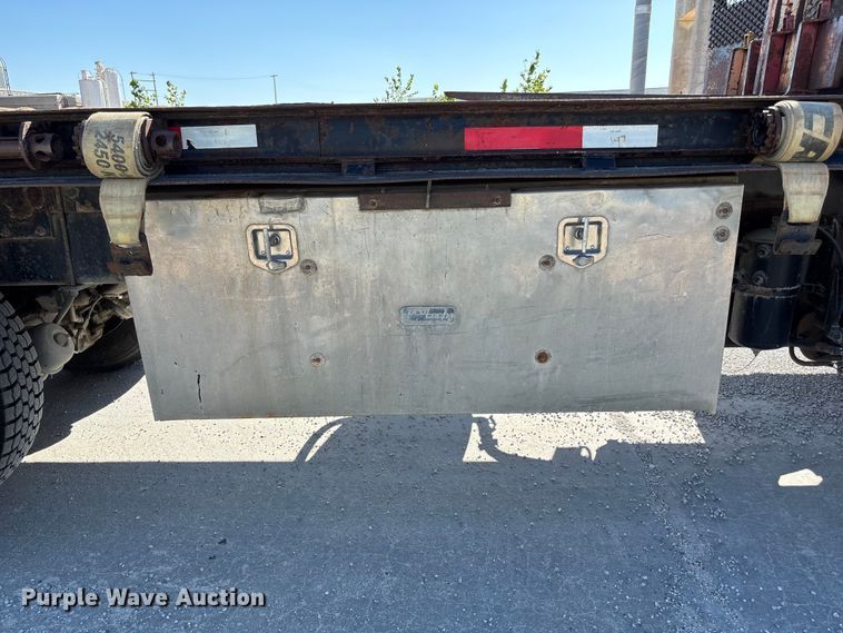 image for item DN6644 2000 Mack RD690S crane truck