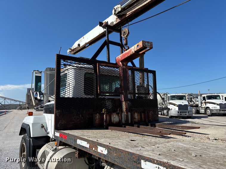 image for item DN6644 2000 Mack RD690S crane truck