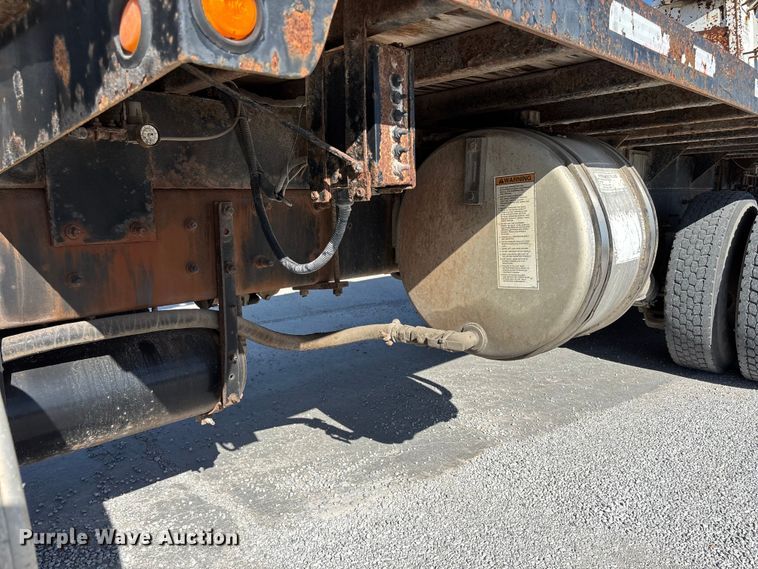 image for item DN6644 2000 Mack RD690S crane truck