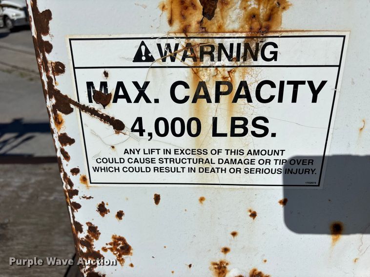 image for item DN6644 2000 Mack RD690S crane truck