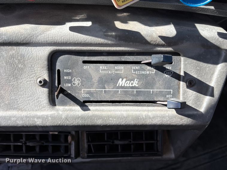 image for item DN6644 2000 Mack RD690S crane truck