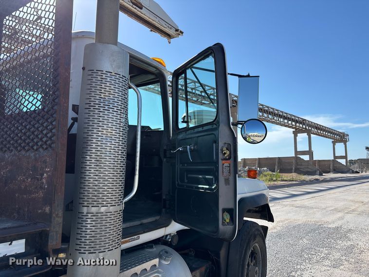 image for item DN6644 2000 Mack RD690S crane truck