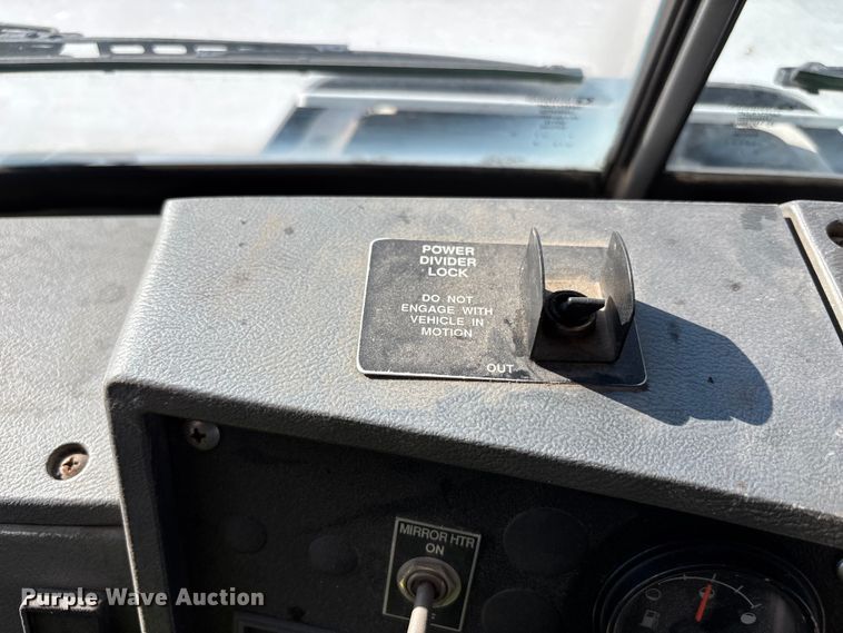 image for item DN6644 2000 Mack RD690S crane truck