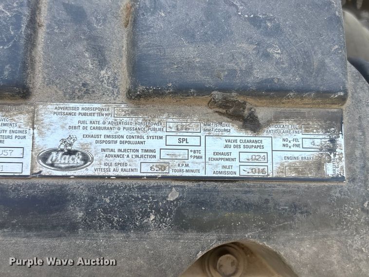 image for item DN6644 2000 Mack RD690S crane truck