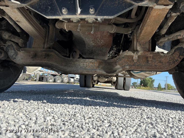 image for item DN6644 2000 Mack RD690S crane truck