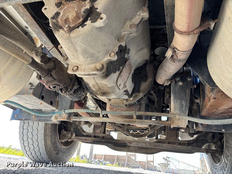 image for item DN6644 2000 Mack RD690S crane truck