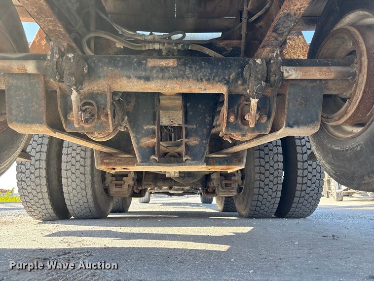 image for item DN6644 2000 Mack RD690S crane truck