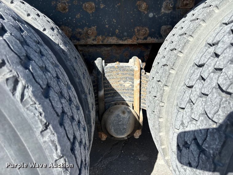 image for item DN6644 2000 Mack RD690S crane truck