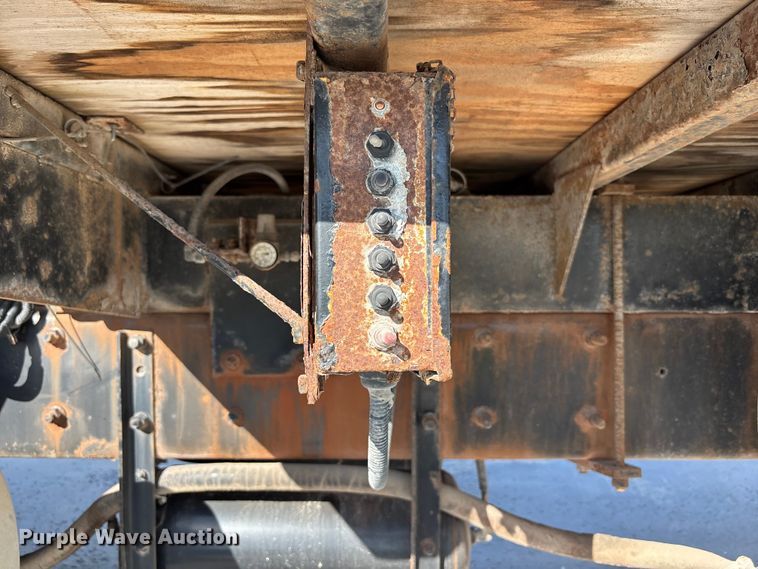 image for item DN6644 2000 Mack RD690S crane truck
