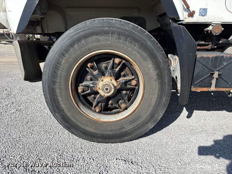 image for item DN6644 2000 Mack RD690S crane truck