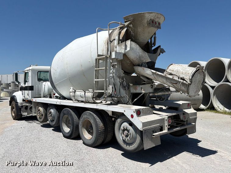 image for item DN6645 2006 Mack Granite CV713 ready mix truck