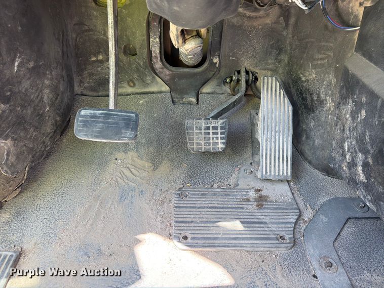 image for item DN6645 2006 Mack Granite CV713 ready mix truck
