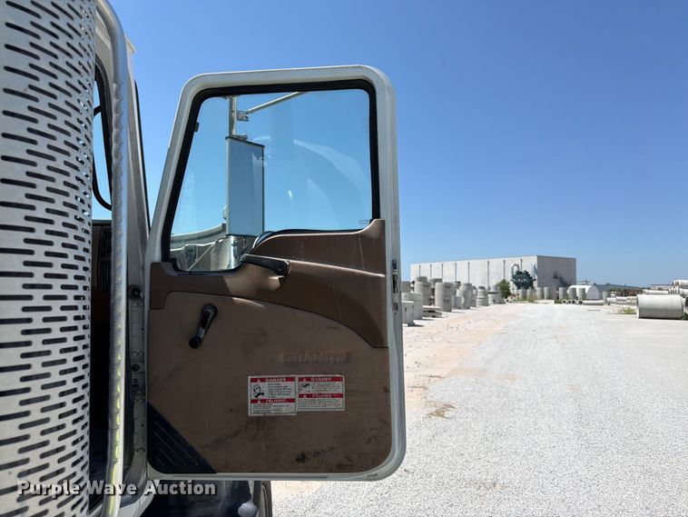 image for item DN6645 2006 Mack Granite CV713 ready mix truck