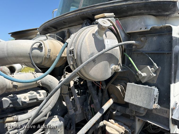 image for item DN6645 2006 Mack Granite CV713 ready mix truck
