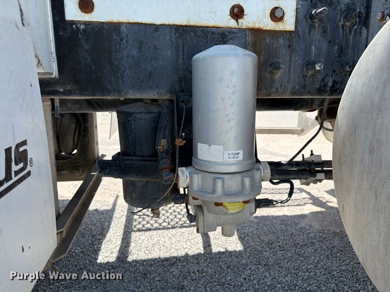 image for item DN6645 2006 Mack Granite CV713 ready mix truck