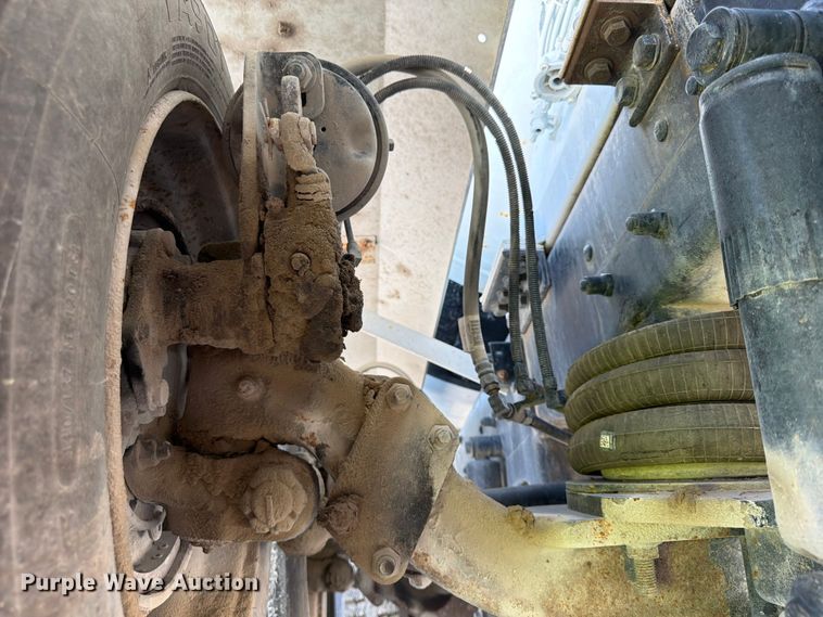 image for item DN6645 2006 Mack Granite CV713 ready mix truck