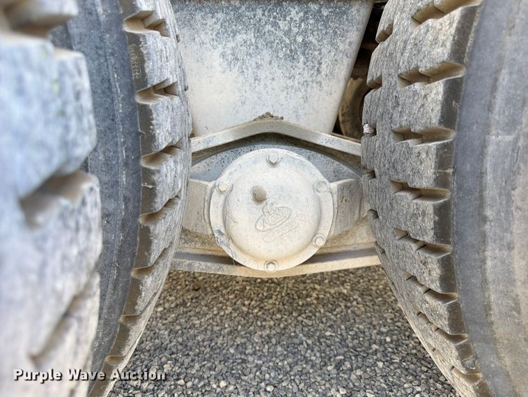image for item DN6645 2006 Mack Granite CV713 ready mix truck