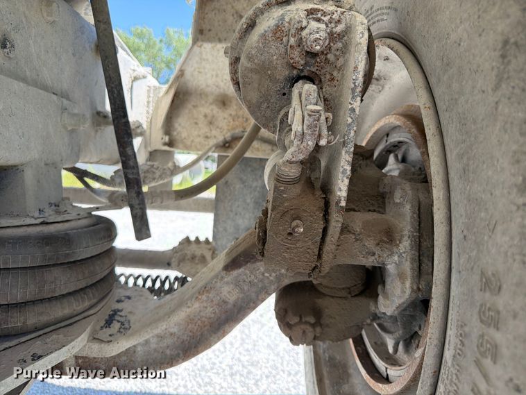 image for item DN6645 2006 Mack Granite CV713 ready mix truck